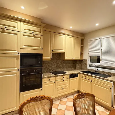 Duplex Atypique Avec 5 Privees Beauvais