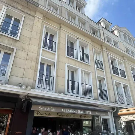Δωμάτια σε οικογενειακή κατοικία Duplex Atypique Avec 5 Privees *