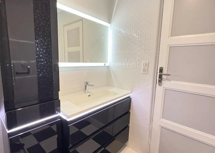 Duplex Atypique Avec 5 Privees