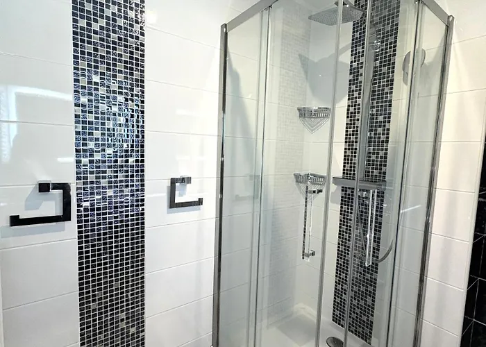 Duplex Atypique Avec 5 Privees Homestay *